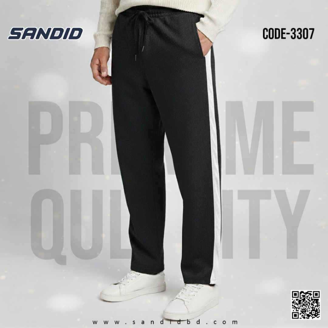 Black Gen-Z baggy trousers